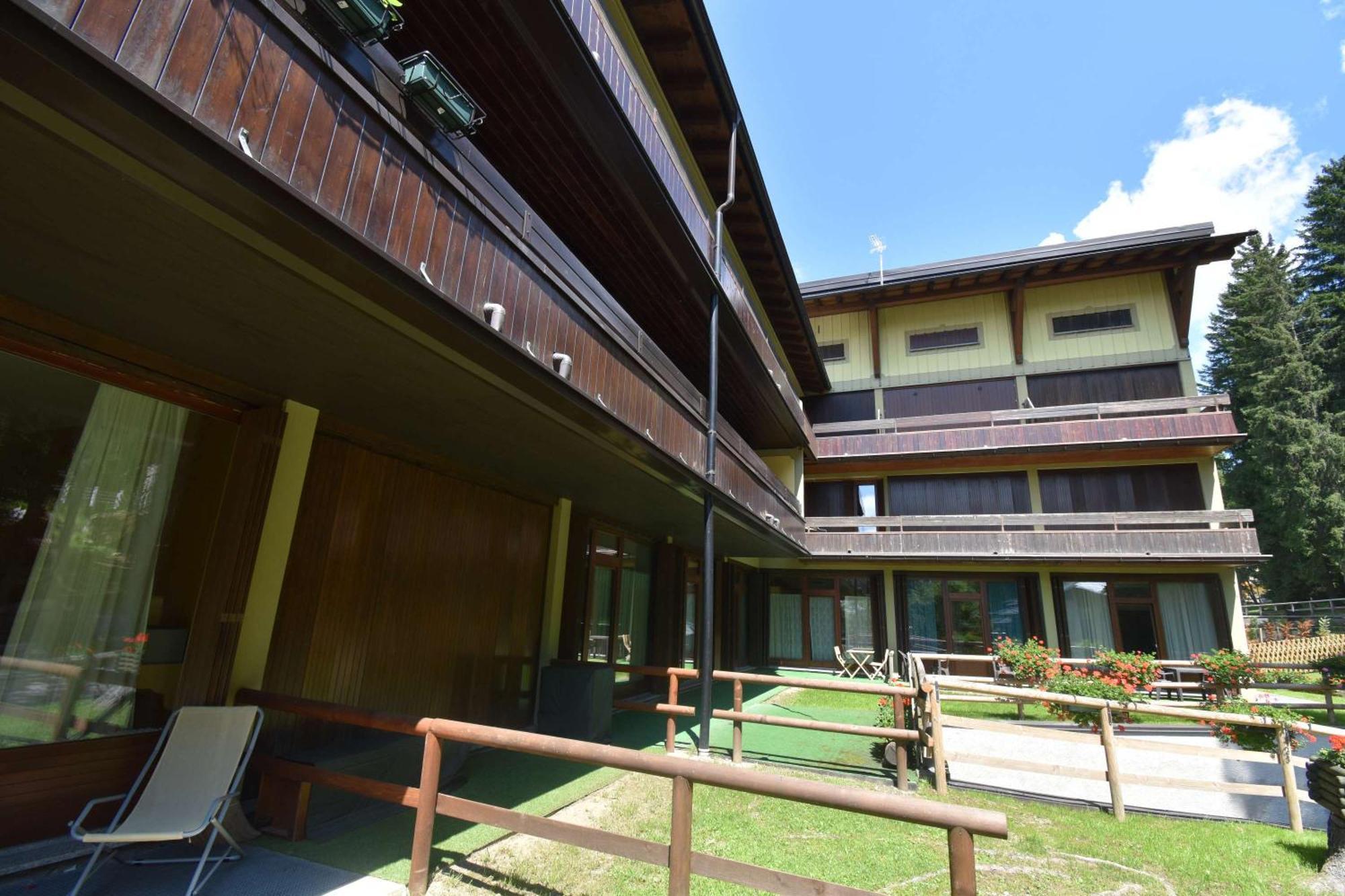 Residenza Silvana Madonna Buitenkant foto
